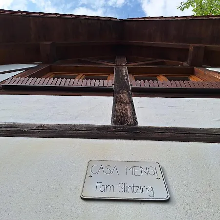 Casa Mengi - Idylle Am Fusse Der Neubuerg Appartement *